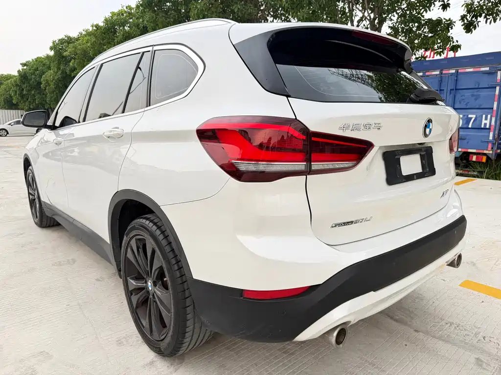 BMW X1 2021 — фото 7