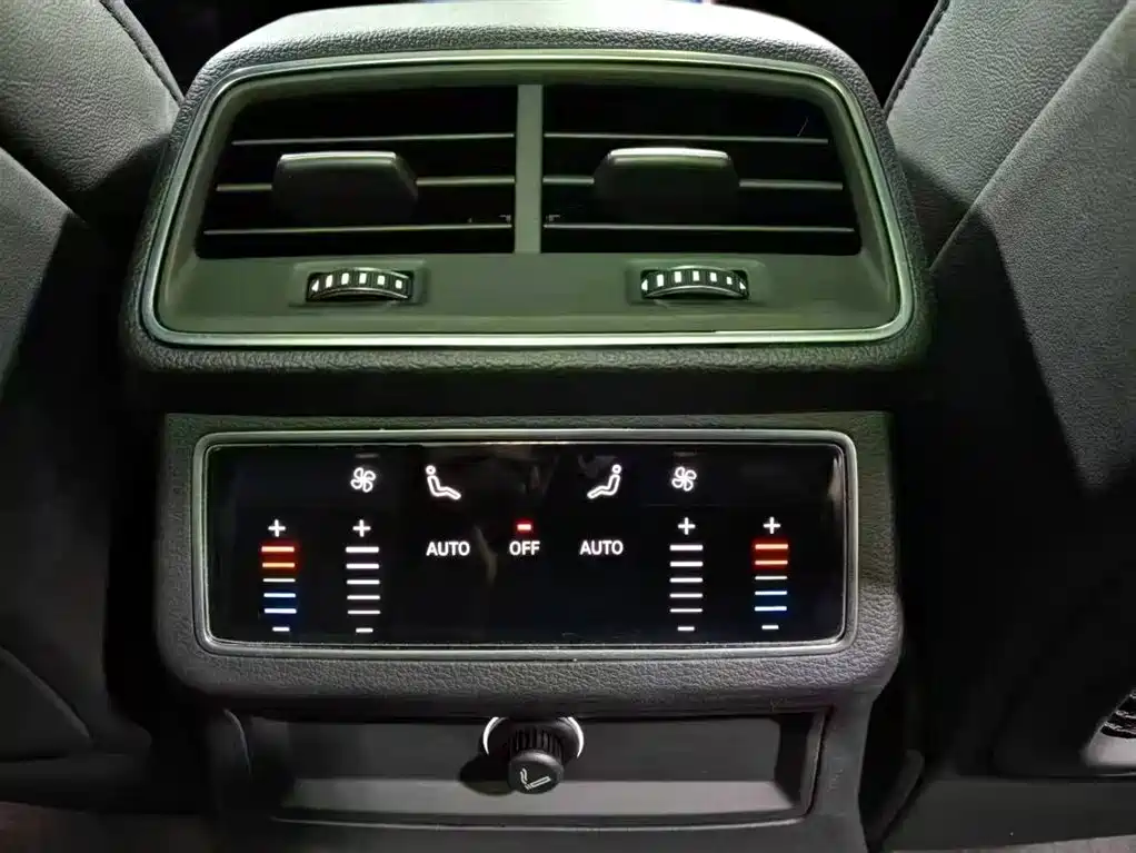 Audi A6L 2021 — фото 12