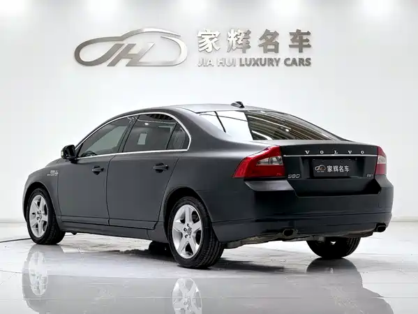 Volvo S80L 2010