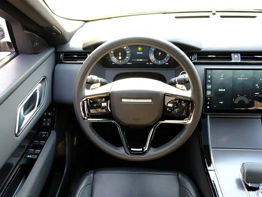 Land Rover Velar 2025 — фото 16