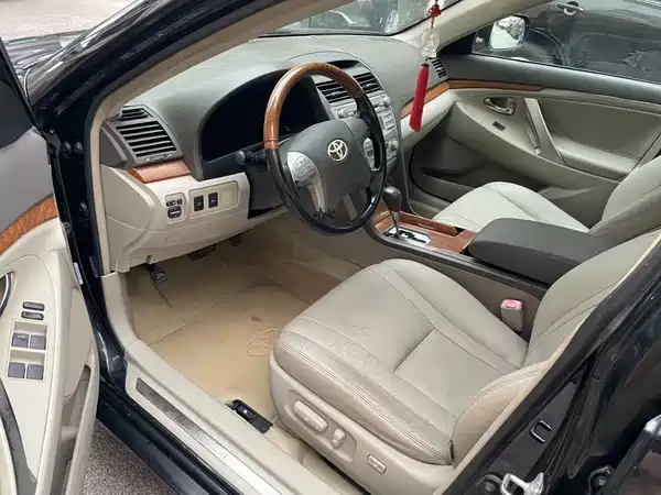 Toyota Camry 2010