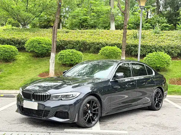 BMW 3 Series 2021