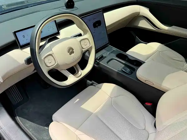 NIO ET5T 2024