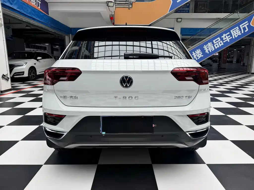 Volkswagen T-Roc 2023 — фото 15