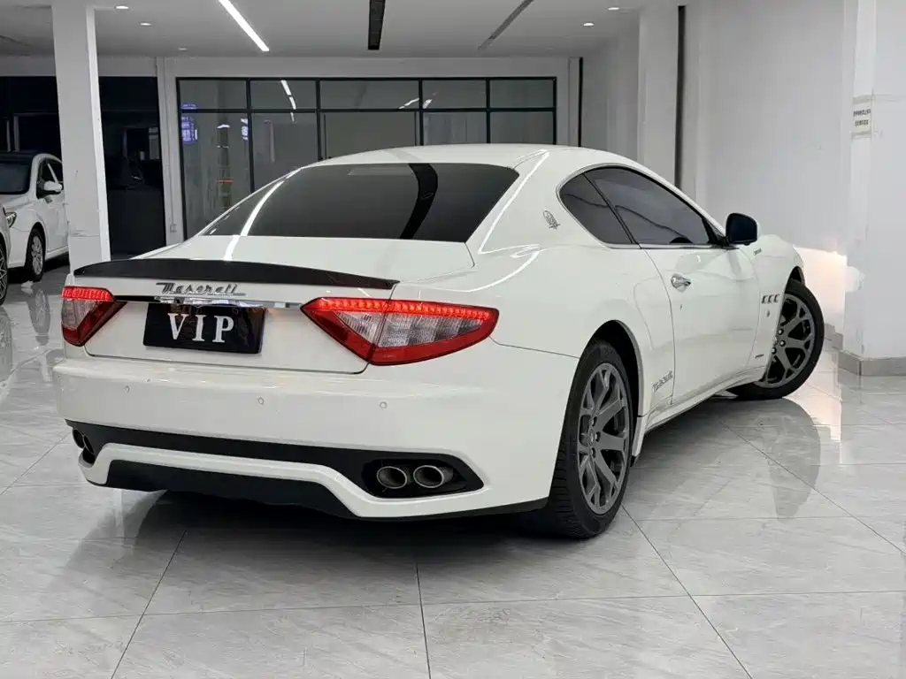 Maserati Granturismo 2018 — фото 8