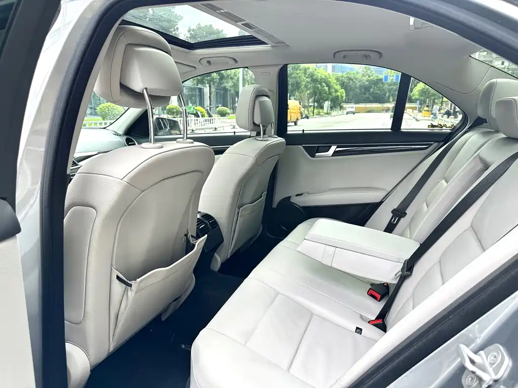 Mercedes-Benz C-Class 2013 — фото 13