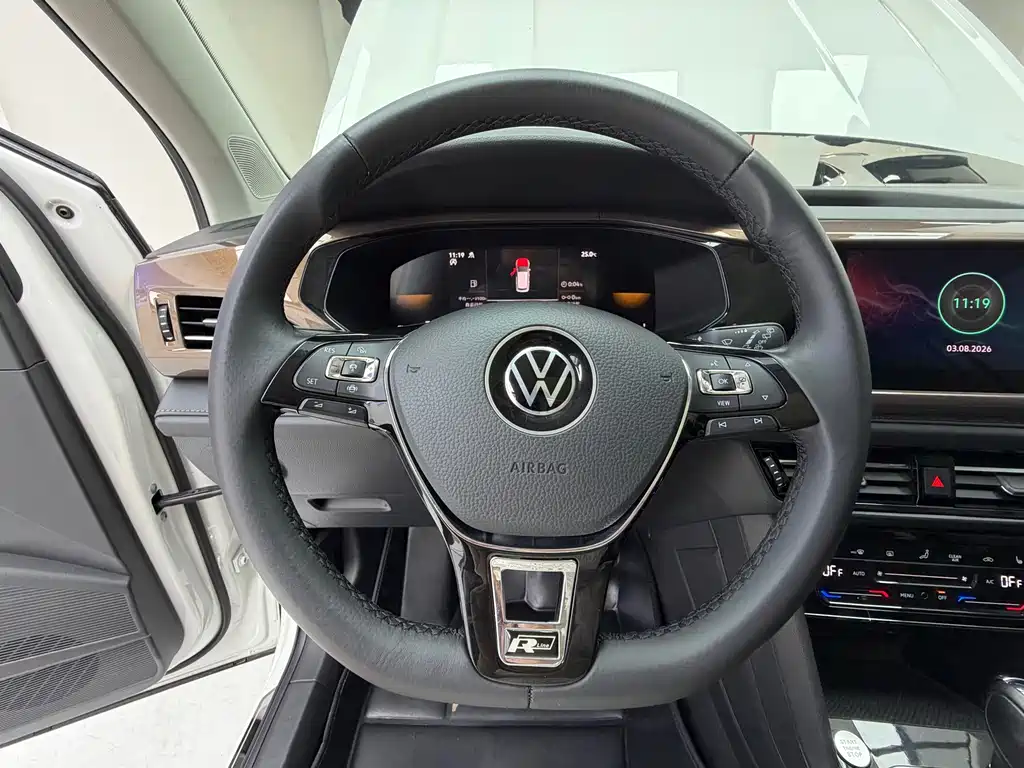 Volkswagen Tharu 2022 — фото 10