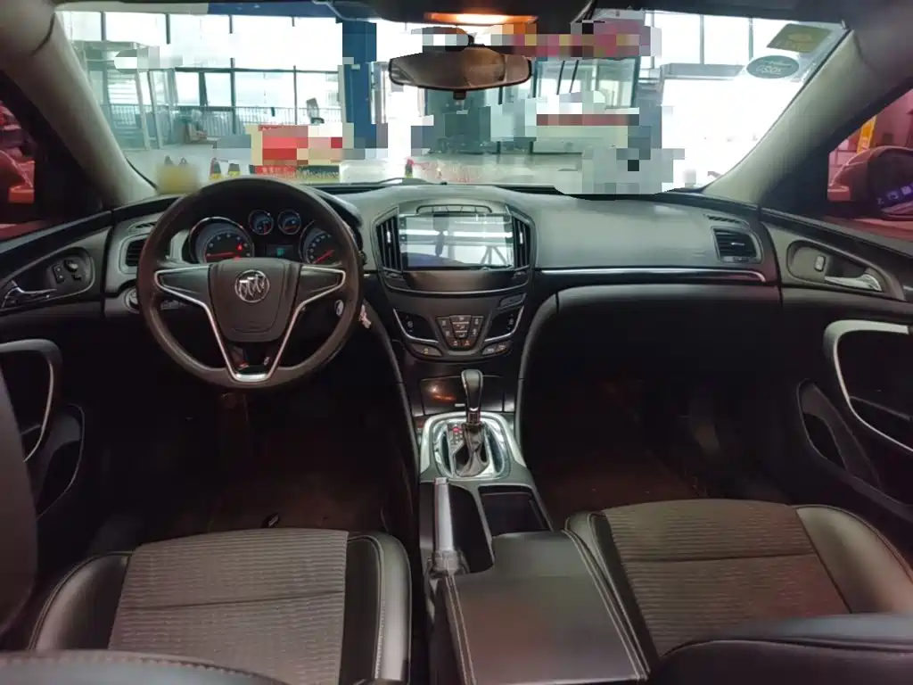 Buick Regal 2017 — фото 10