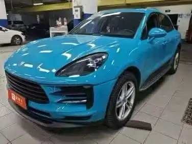 Porsche Macan 2019 — фото 1