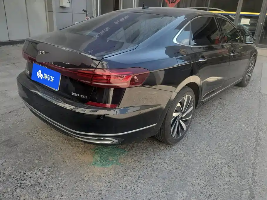 Volkswagen Passat 2024
