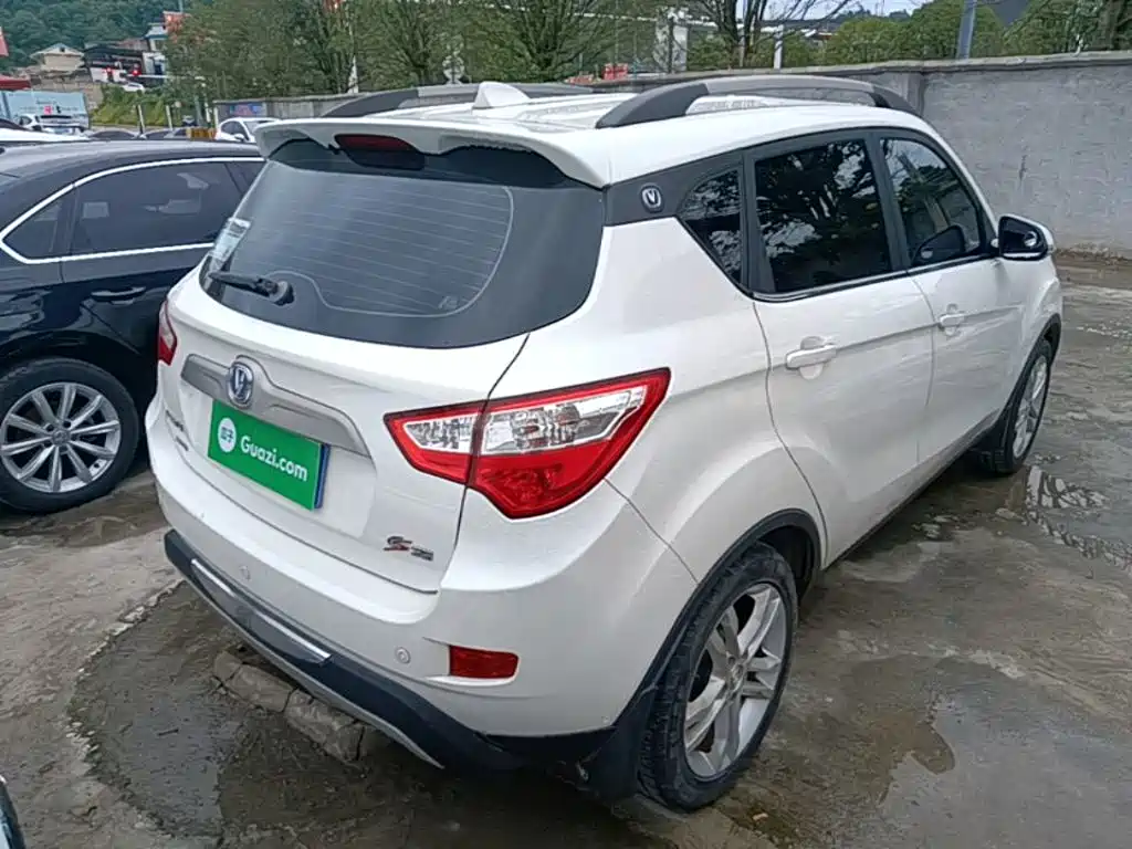 Changan CS35 2015