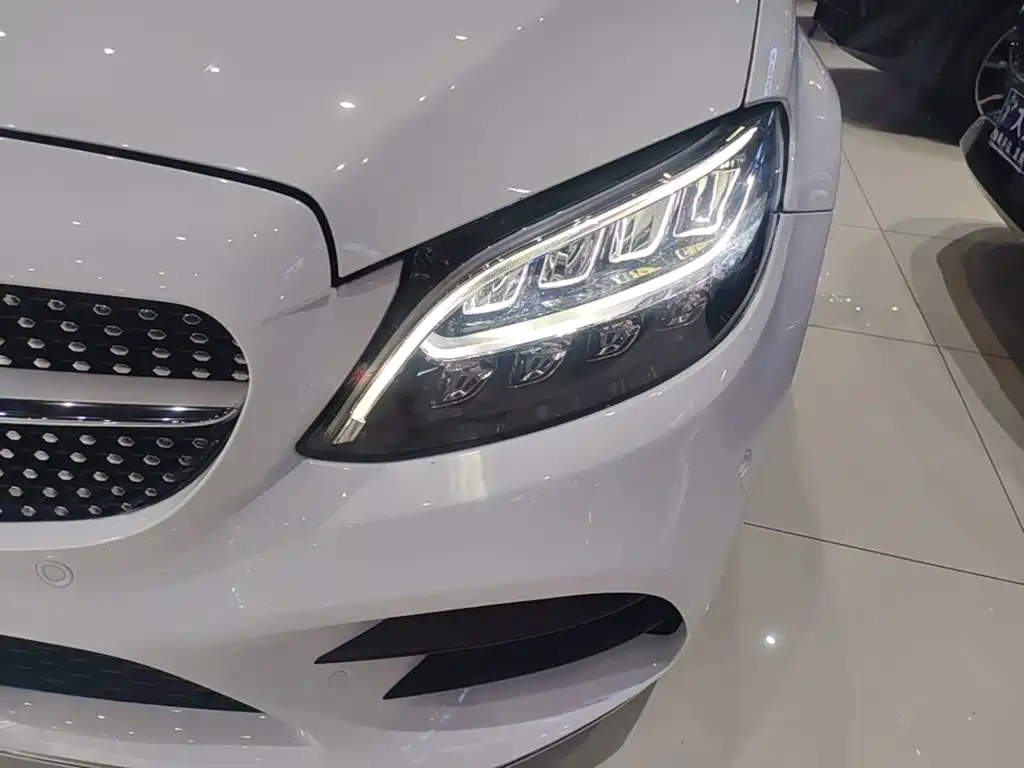Mercedes-Benz C-Class 2020 — фото 24