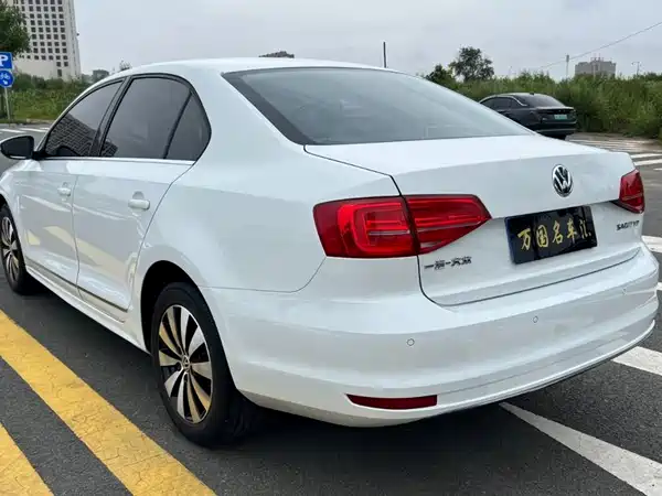 Volkswagen Sagitar 2017