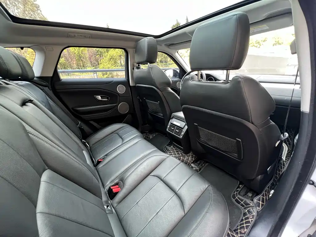 Land Rover Evoque 2019 — фото 29