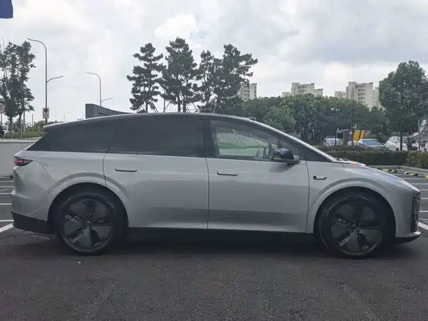 Li Auto i6 2026
