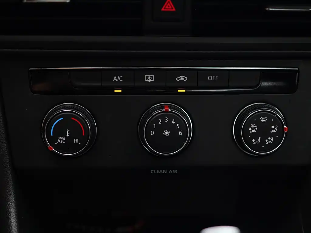 Volkswagen Lavida 2019 — фото 10