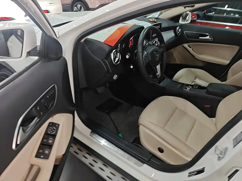Mercedes-Benz GLA 2016 — фото 16