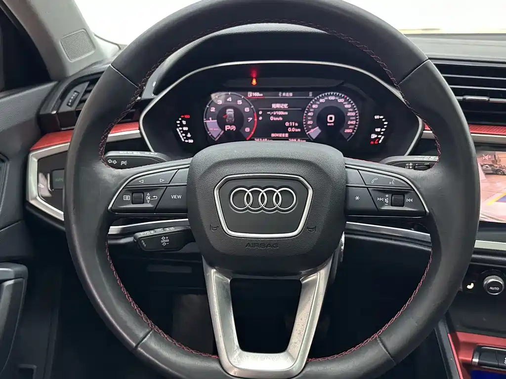 Audi Q3 2022 — фото 12