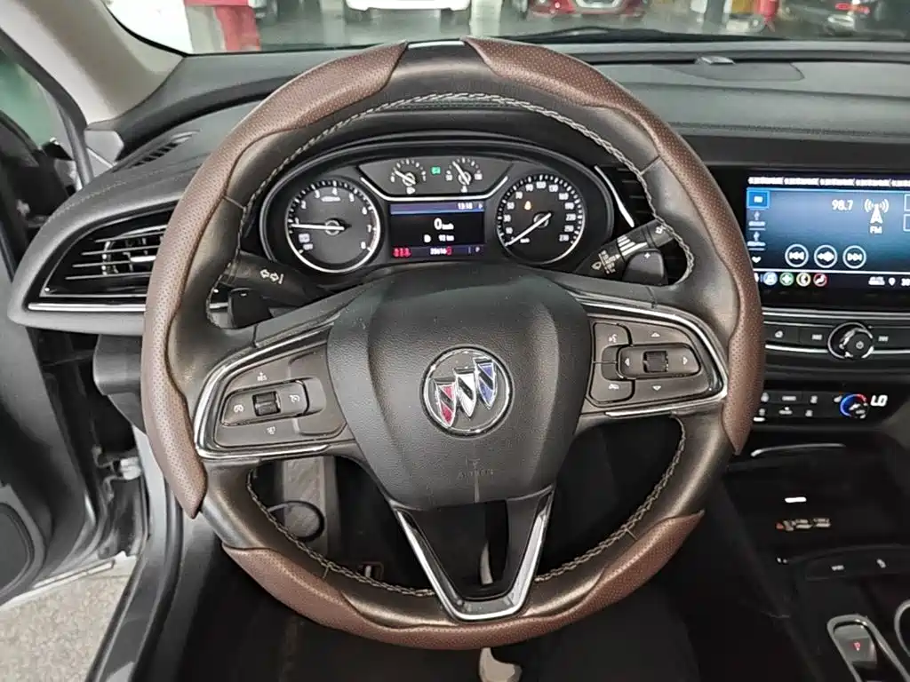 Buick Regal 2023 — фото 11