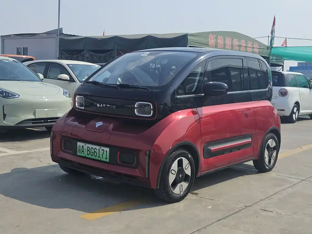 Baojun E300 2020
