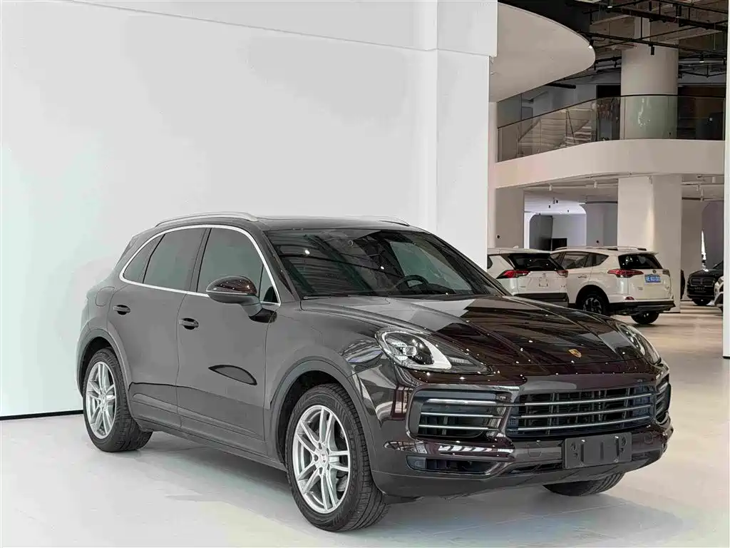 Porsche Cayenne 2020 — фото 3