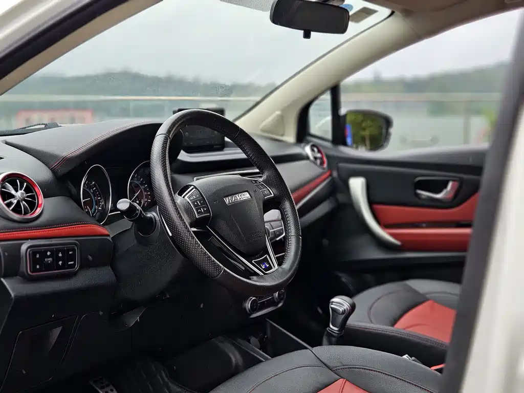 Haval H1 2016 — фото 10