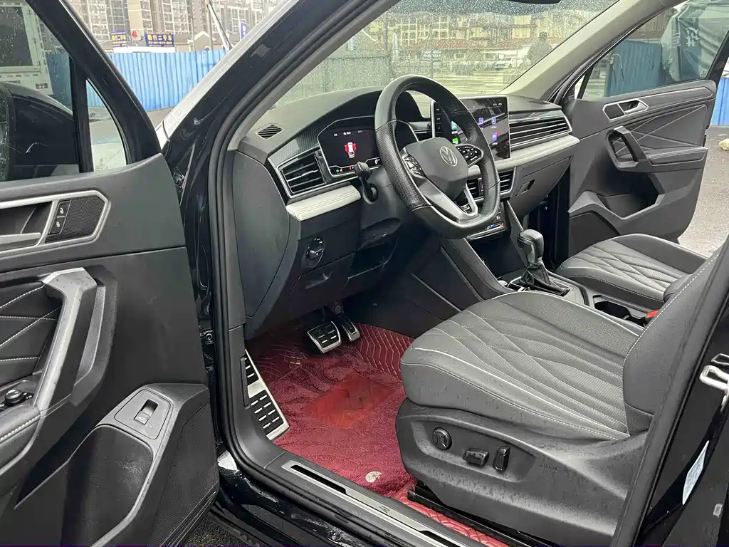Volkswagen Tiguan L 2022