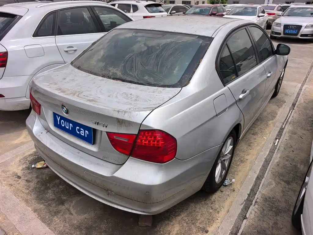 BMW 3 Series 2011