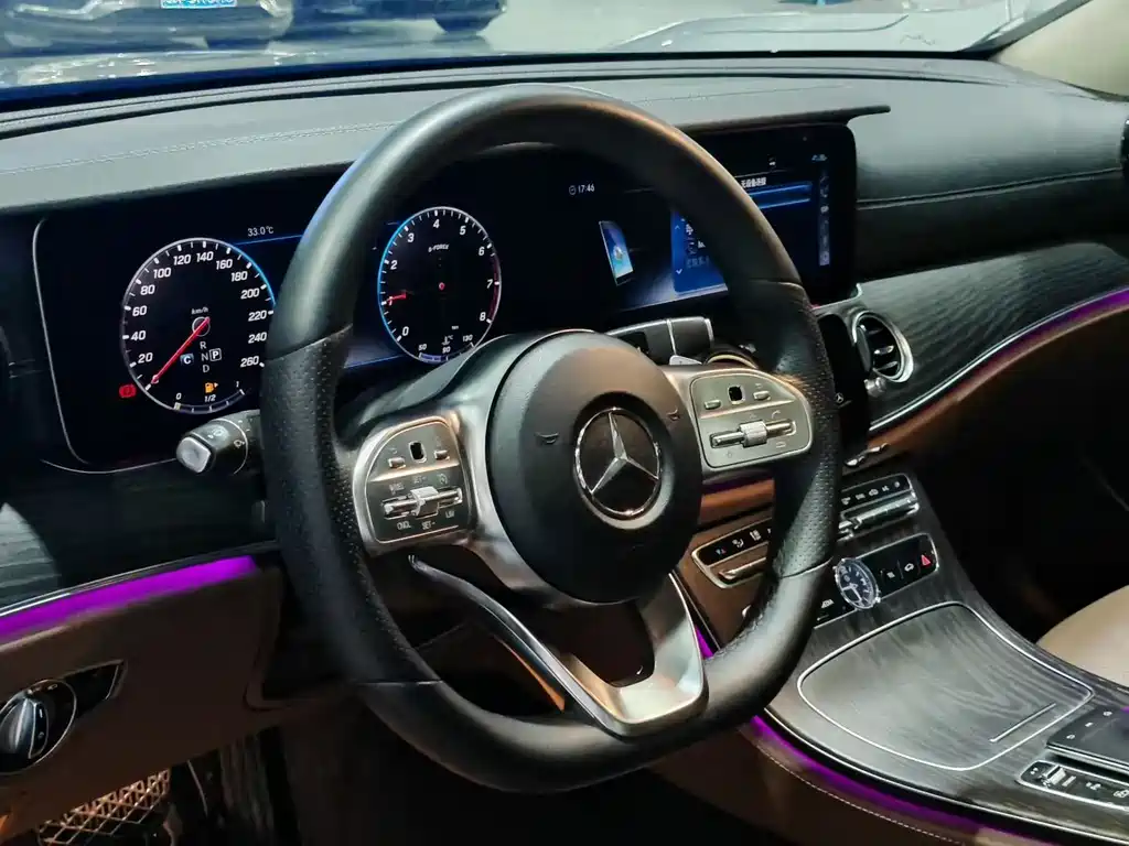 Mercedes-Benz E-Class 2019 — фото 8