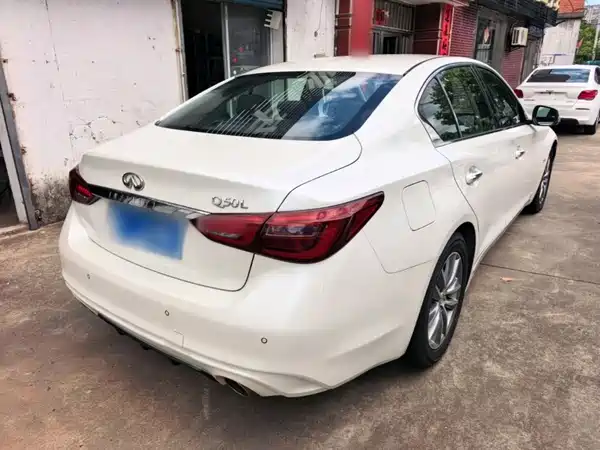 Infiniti Q50L 2019