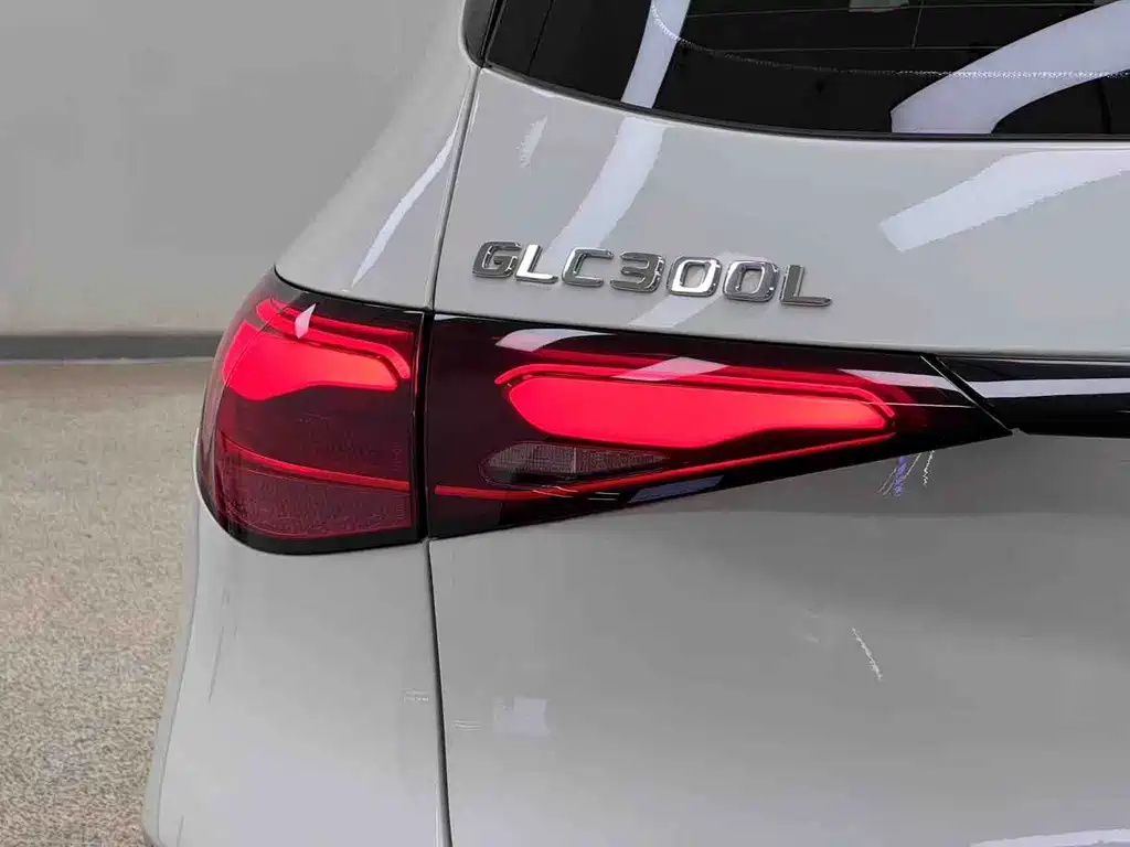 Mercedes-Benz GLC 2023 — фото 6