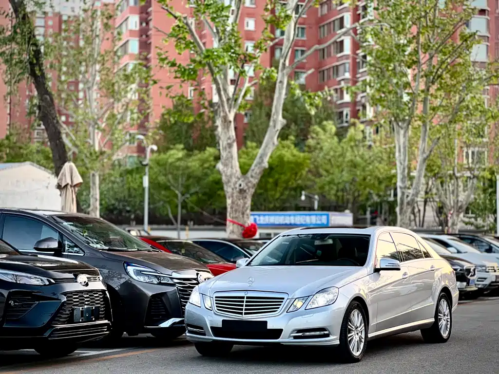 Mercedes-Benz E-Class 2012