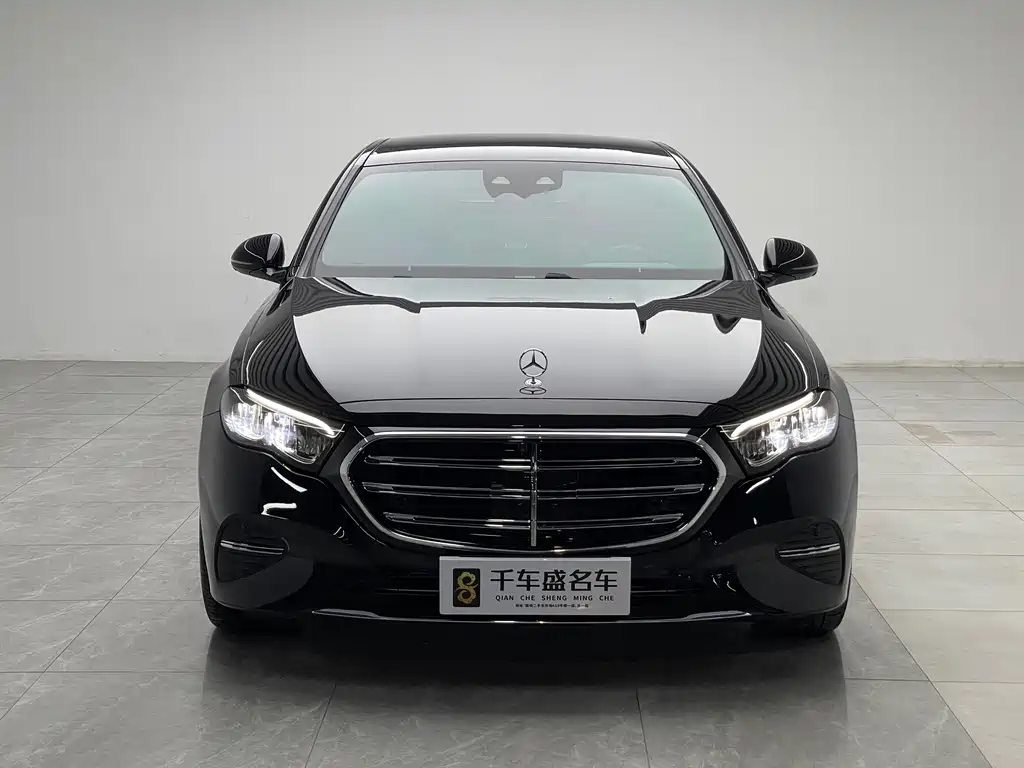 Mercedes-Benz E-Class 2025 — фото 2