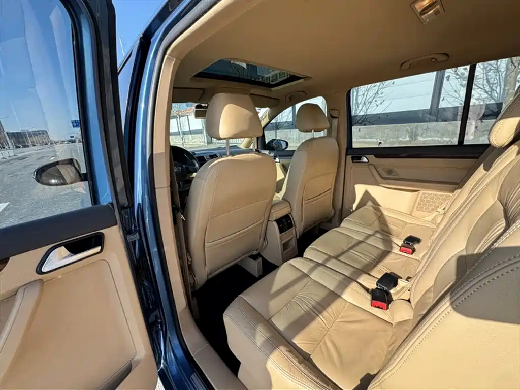 Volkswagen Touran 2015 — фото 14