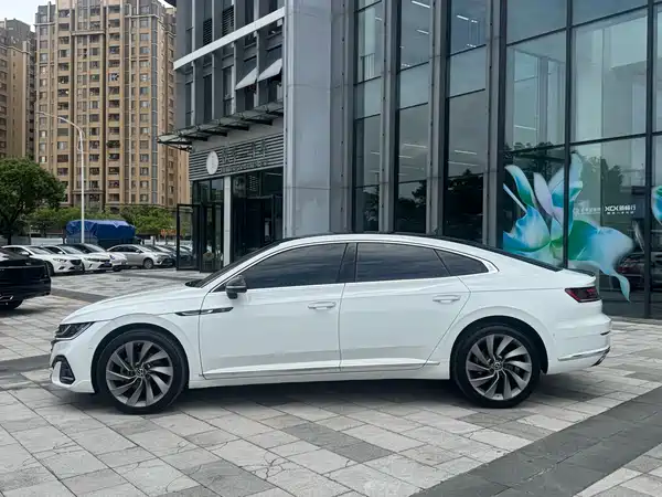 Volkswagen CC 2024