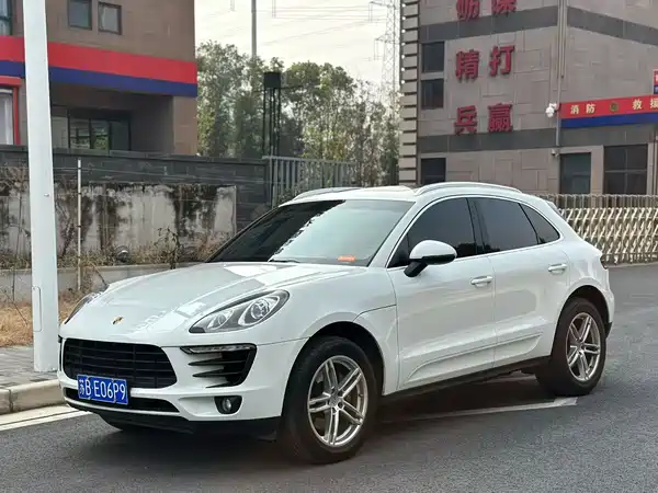 Porsche Macan 2016