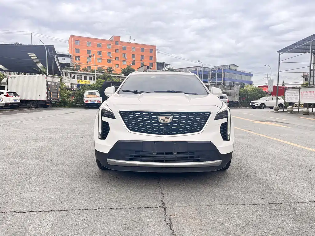 Cadillac XT4 2019 — фото 2