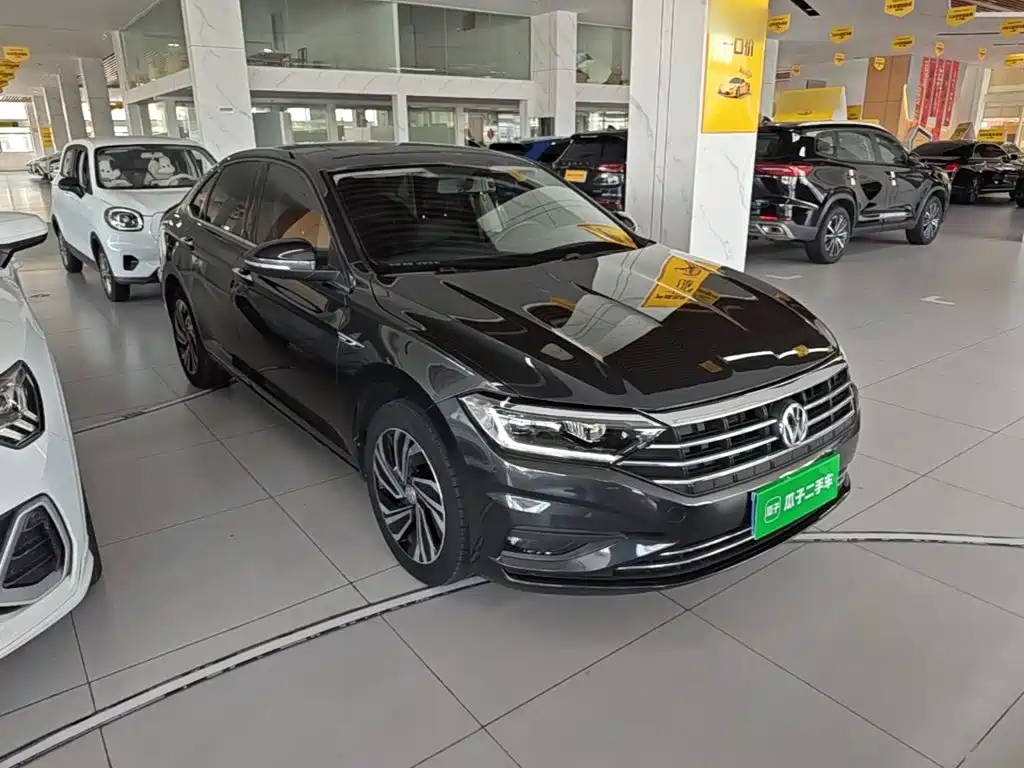 Volkswagen Sagitar 2022