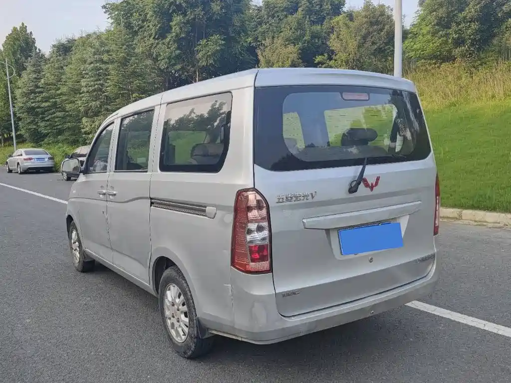 Wuling Rongguang V 2015 — фото 13