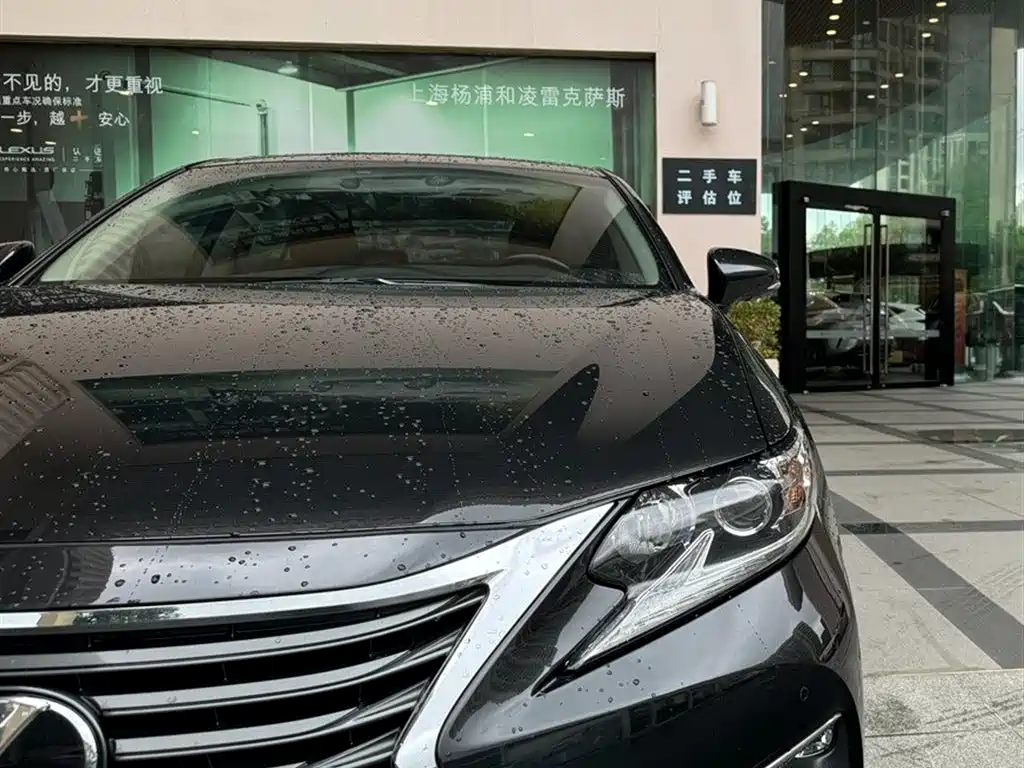 Lexus ES 2017 — фото 5