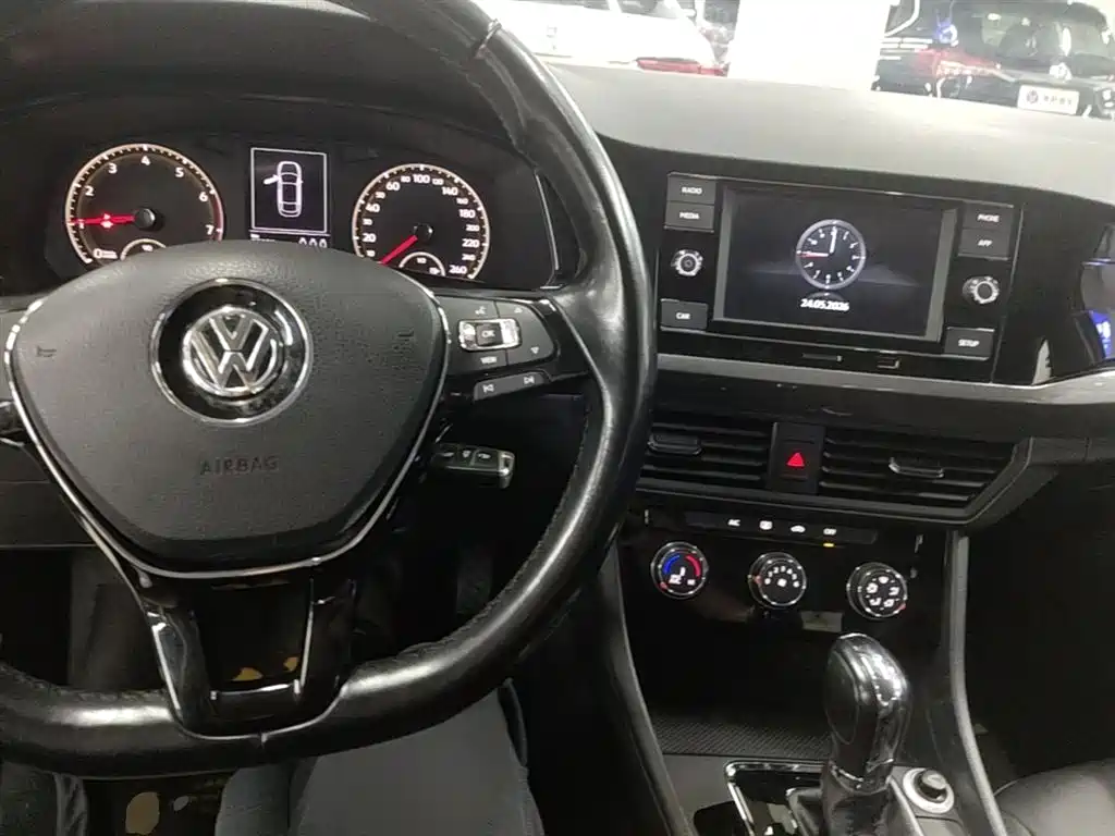 Volkswagen Bora 2019 — фото 10