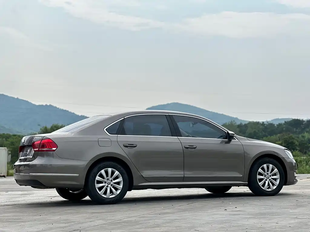 Volkswagen Passat 2012