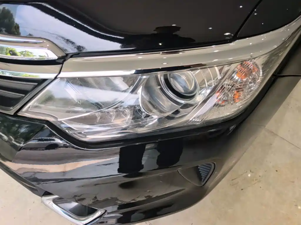 Toyota Camry 2015 — фото 24