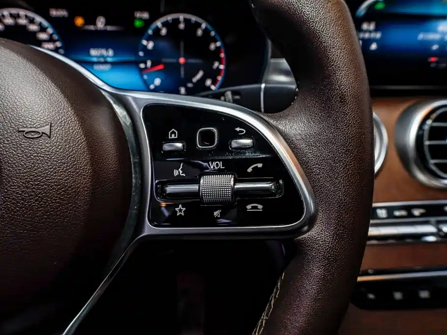 Mercedes-Benz GLC 2020 — фото 16