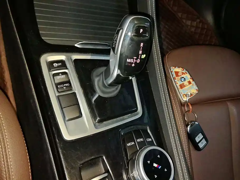 BMW 1 Series 2020 — фото 16