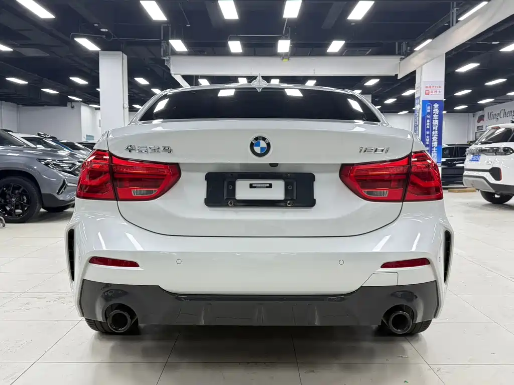 BMW 1 Series 2022