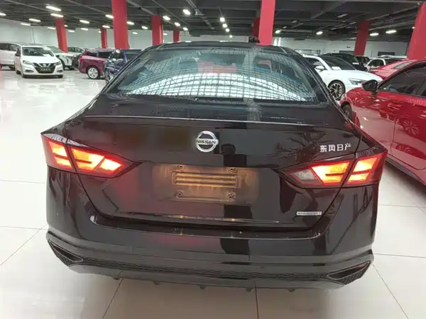 Nissan Teana 2021