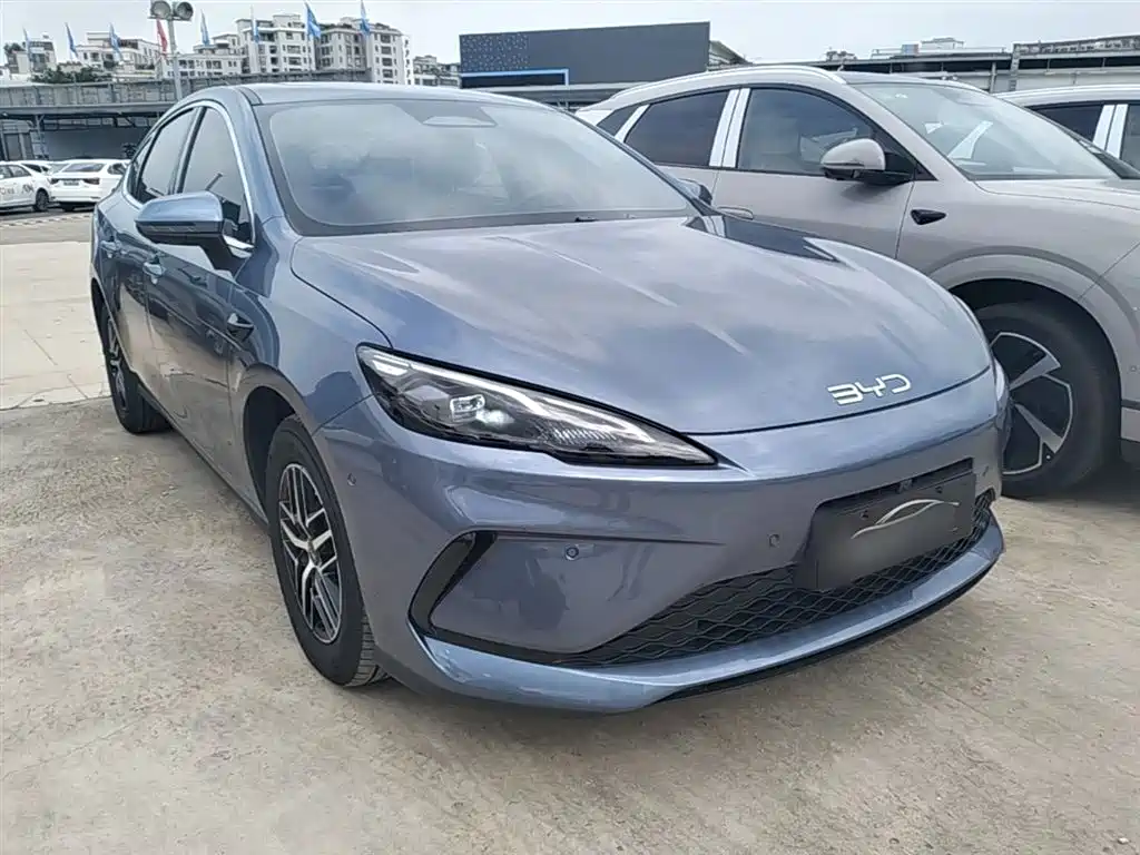 BYD Seal 05 DM-i 2025 — фото 4