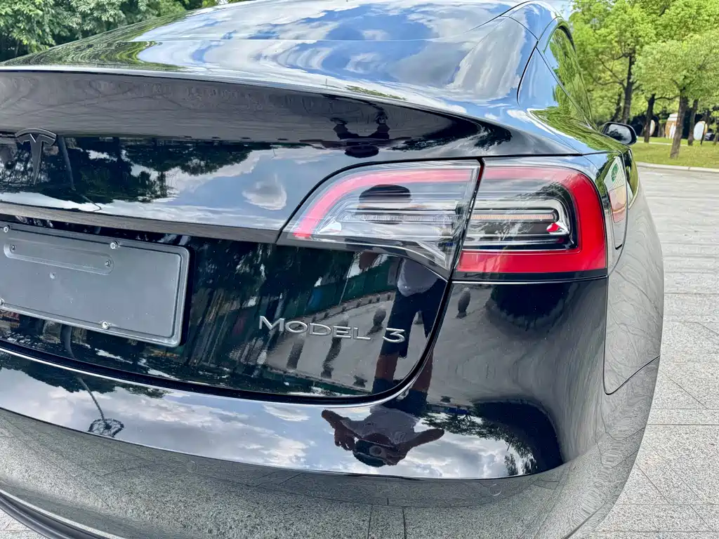 Tesla Model 3 2023 — фото 24