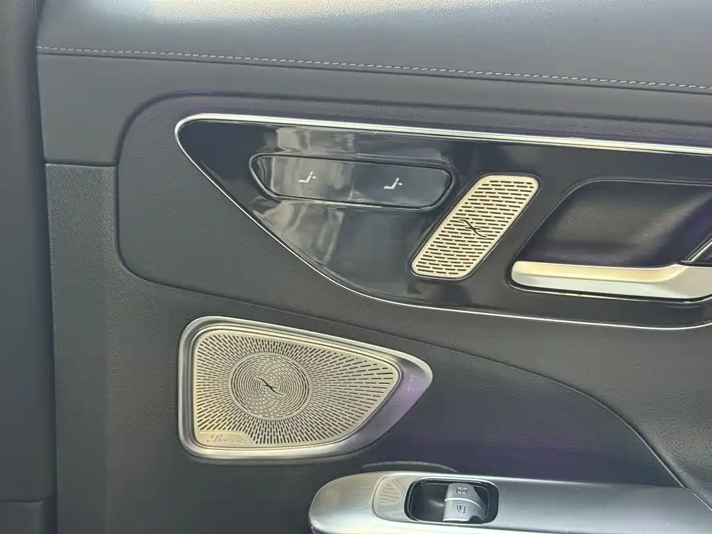 Mercedes-Benz C-Class 2022 — фото 16